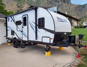 Palomino Real-Lite Mini 177