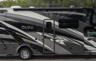 2021 Thor Motor Coach Omni XG32