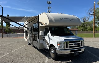 *New Listing* 2016 Thor Freedom Elite 29FE