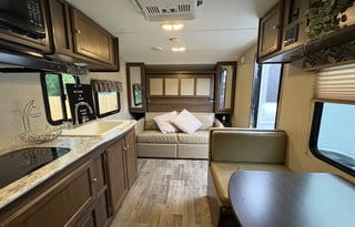 Encanto Rv! Cozy Travel Trailer 2017 Bullet