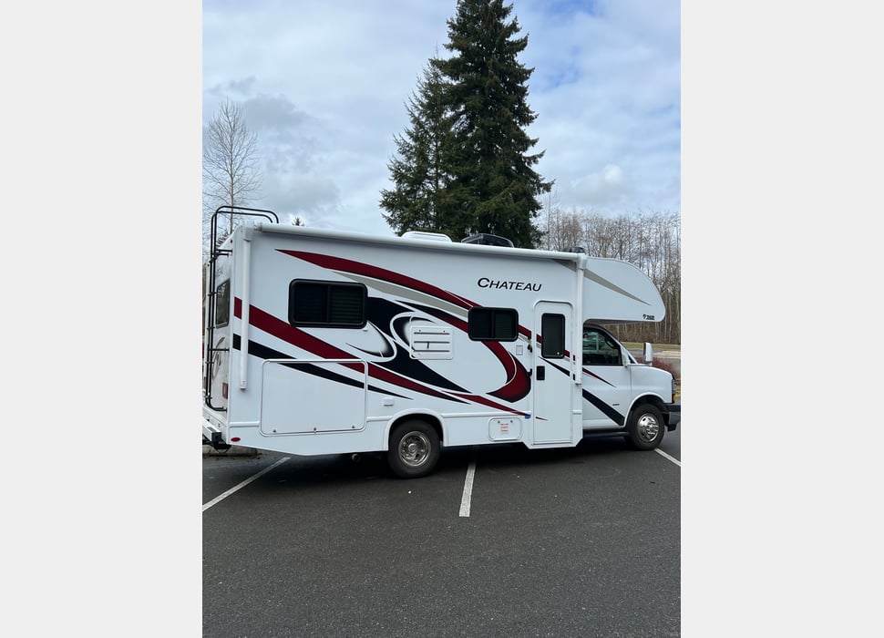 Class C Motor Home rentals in Lynnwood