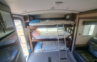 Triple Bunk Keystone Passport