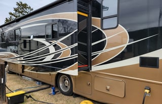 2013 Thor Palazzo, 38' Diesel Pusher  'Glamper'