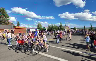 4WD All-Season "Rosie" UNLIMITED MILES + Starlink