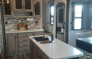 2022 Keystone RV Avalanche 390DS