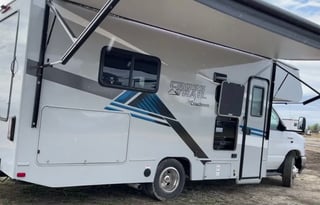 Brand new 2022 Coachmen RV Cross Trail XL 23XG
