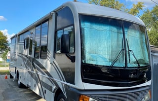 2004 Fleetwood RV Pace Arrow 37C