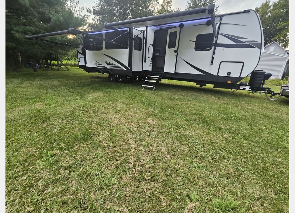 Travel Trailer rentals in Lewis Center