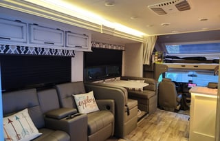 Cozy Cruiser or Lakeside Retreat