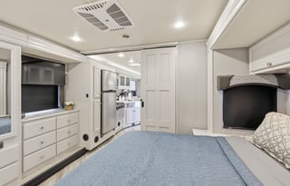 '21 Fleetwood Fortis - Sleeps 8 - Free Starlink