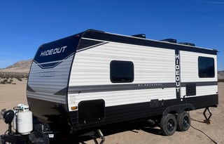 Keystone Hideout 20RDWE — Easy Tow Sleeps 5