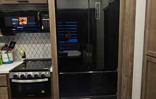 Z&S home on wheels with kids bunk room