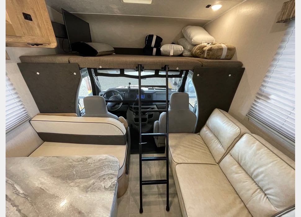 Class C Motor Home rentals in Dallas