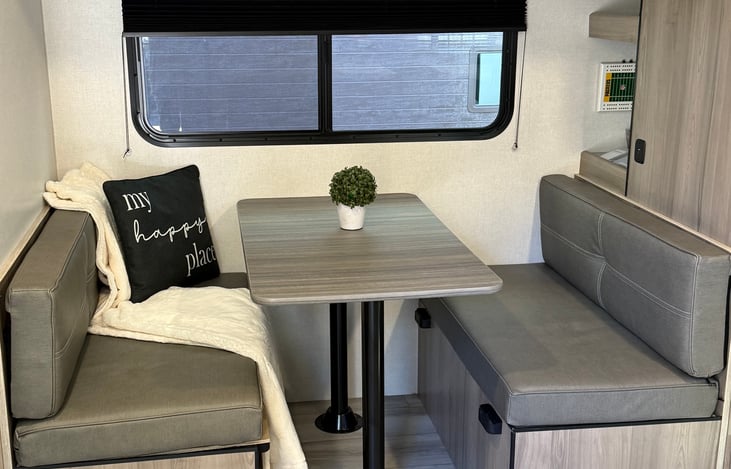 dinette, converts into a small bed