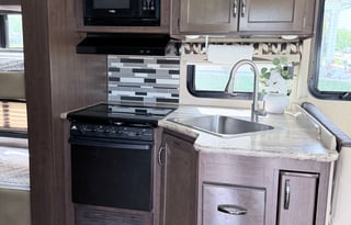 2018 Thor Motor Coach ACE 30.2