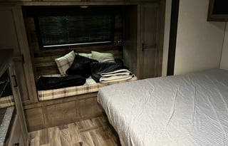 2023 Venture RV SportTrek Touring Edition 272VRK