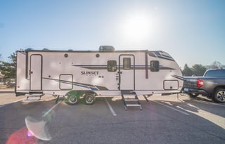 2021 CrossRoads RV Sunset Trail Super Lite SS272BH