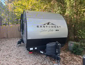 EAST TO WEST Alita 26BHS