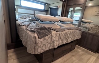 2022 Grand Design Solitude 378MBS R