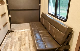 Clean & stocked! 2018 Keystone RV Outback 335CG