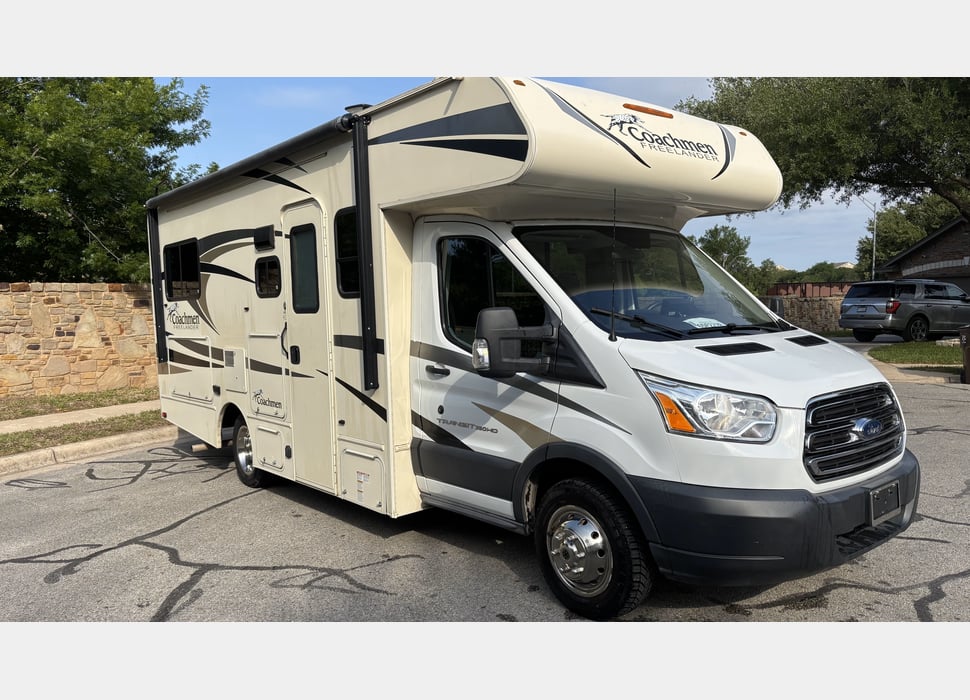 Class C Motor Home rentals in Waxahachie
