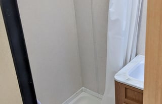 Clean 2022 Camper W/ Queen Room and Bunk Room