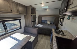 Sunset Park RV Sun-Lite 19BD