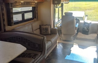 2016 Jayco Alante 31V Class A - Roadtrip in Style!