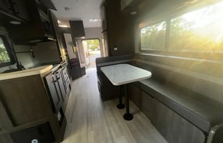 24' Versatile Voyager, Pet-Friendly, Equipped!