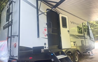 Serenity on Wheels: Spacious Winnebago  for Two