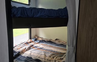 Family Camper 27ft Grey Wolf – Stress-Free Trips