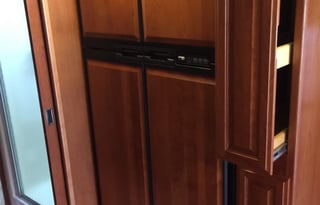 2004 Fleetwood RV Revolution LE 40E