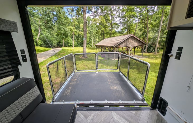 Adventure awaits! This 2021 Forest River Salem FSX 260 RT is your ultimate toy hauler, featuring a spacious rear deck perfect for gear, bikes, or just soaking up the scenery.