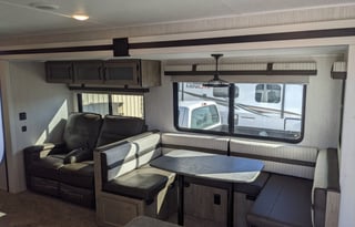 Lu&Ry's 2021 Puma bunkhouse