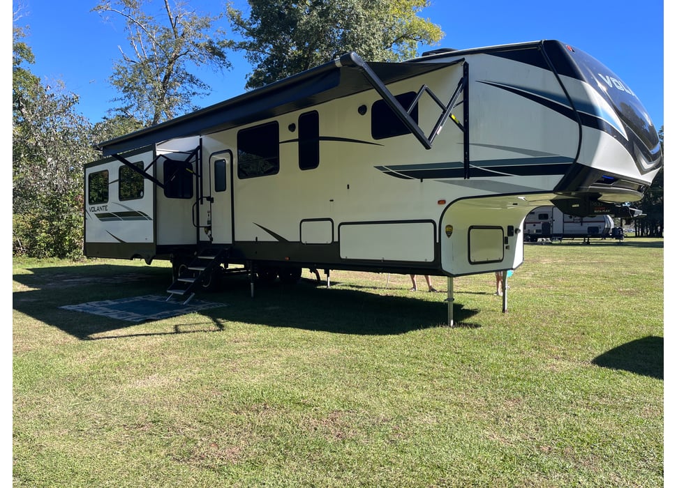 Fifth Wheel rentals in Smithfield