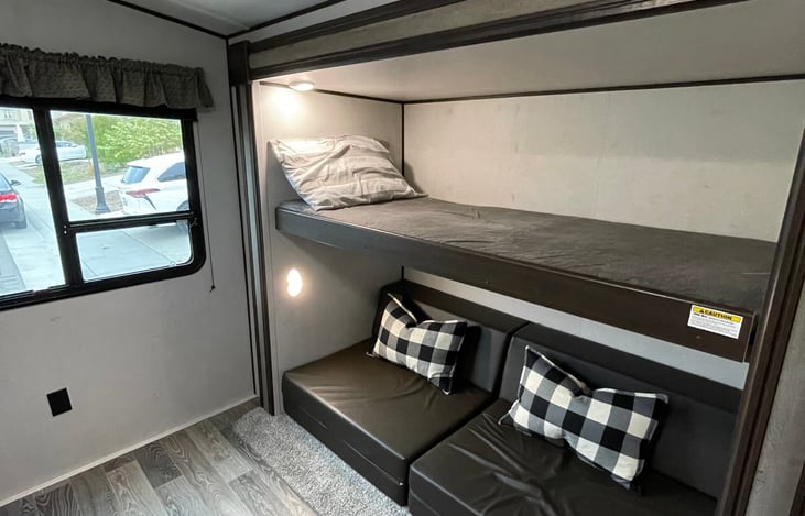 Very spacious bunkhouse! Can sleep 4+