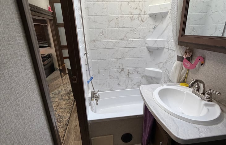 Main bathroom