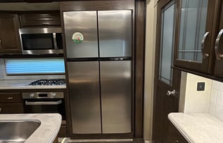 Stationary cozy couples Ozark getaway retreat