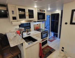 Forest River RV Surveyor Legend 202RBLE