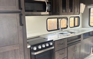 Stylish & Spacious 2020 Reflection 150 RV