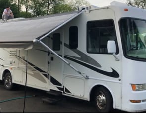 Four Winds RV Hurricane 34Y