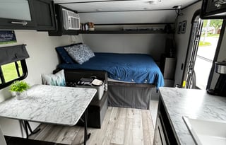Montague RV Rental ~NO HIDDEN FEES