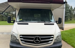 2018 Forest River RV Sunseeker MBS 2400W