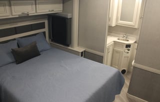 2023 Holiday Rambler Vacationer 36F -  Bunk Model