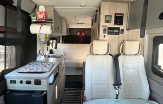 2021 Winnebago Solis 59P