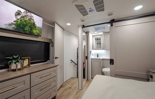 Bayou Betsy's pet and parents paradise