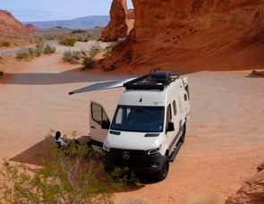 Winnebago Revel Revel 44e