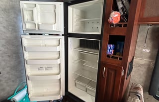 Cozy Family Toy Hauler (sleeps 8)