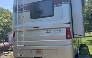 2008 Monaco Monarch 34 SBD