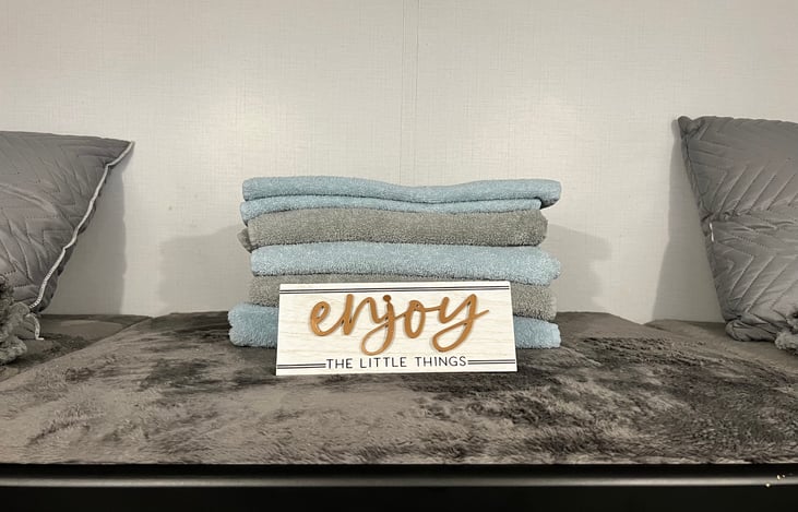 Towels clean and ready for a morning or night shower.